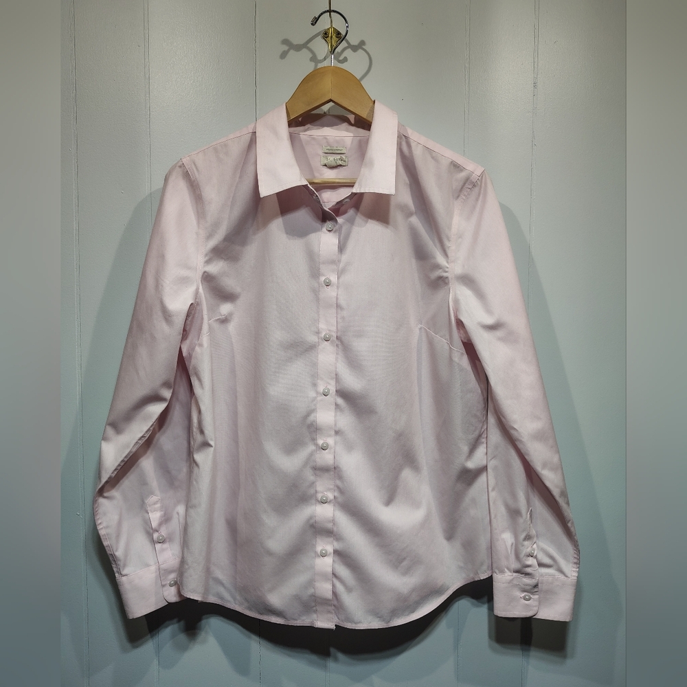 Talbots Light Pink‎ Button Down Shirt Women’s Large Wrinkle Resistant Career Top